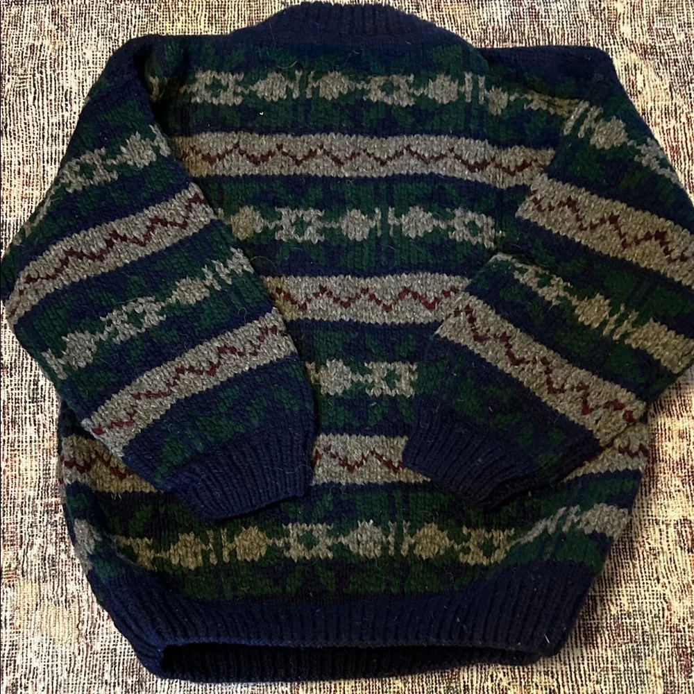 Men's Multicolor Patterned Sweater - Picture 7 of 7
